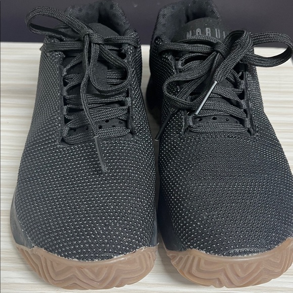 NOBULL Men's Black and Gum Athletic Shoes!! EUC 🖤 - Picture 3 of 9